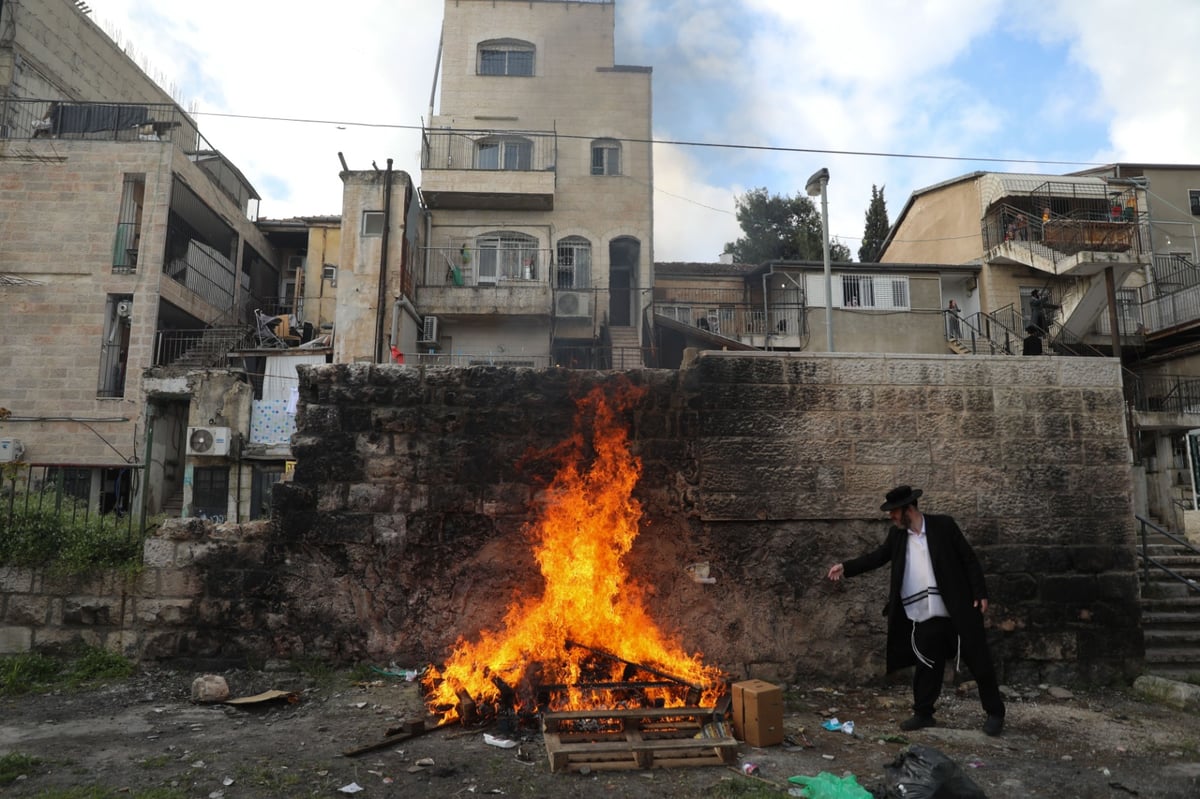 תיעוד מיוחד: מהמניינים ועד שריפת החמץ