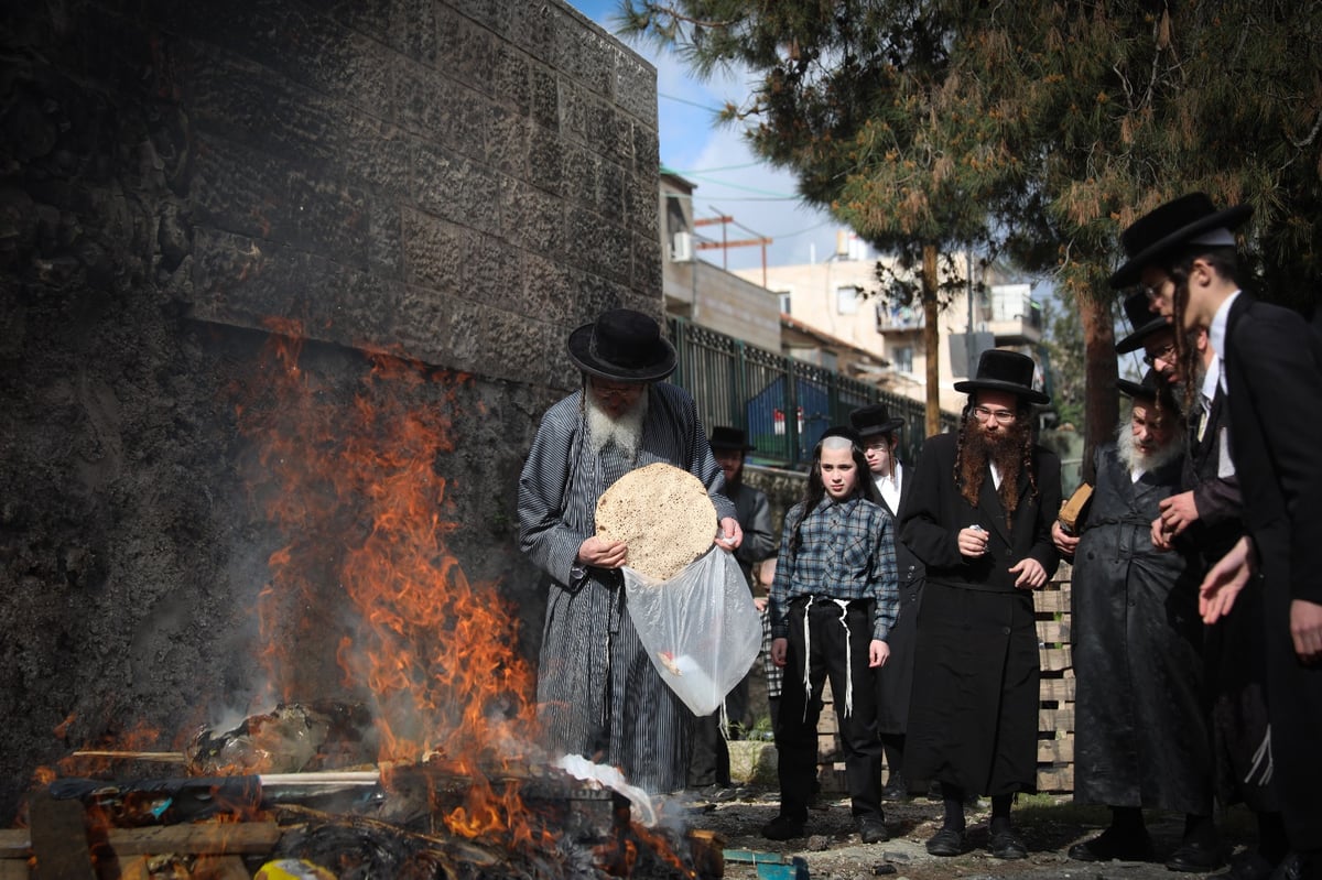 תיעוד מיוחד: מהמניינים ועד שריפת החמץ