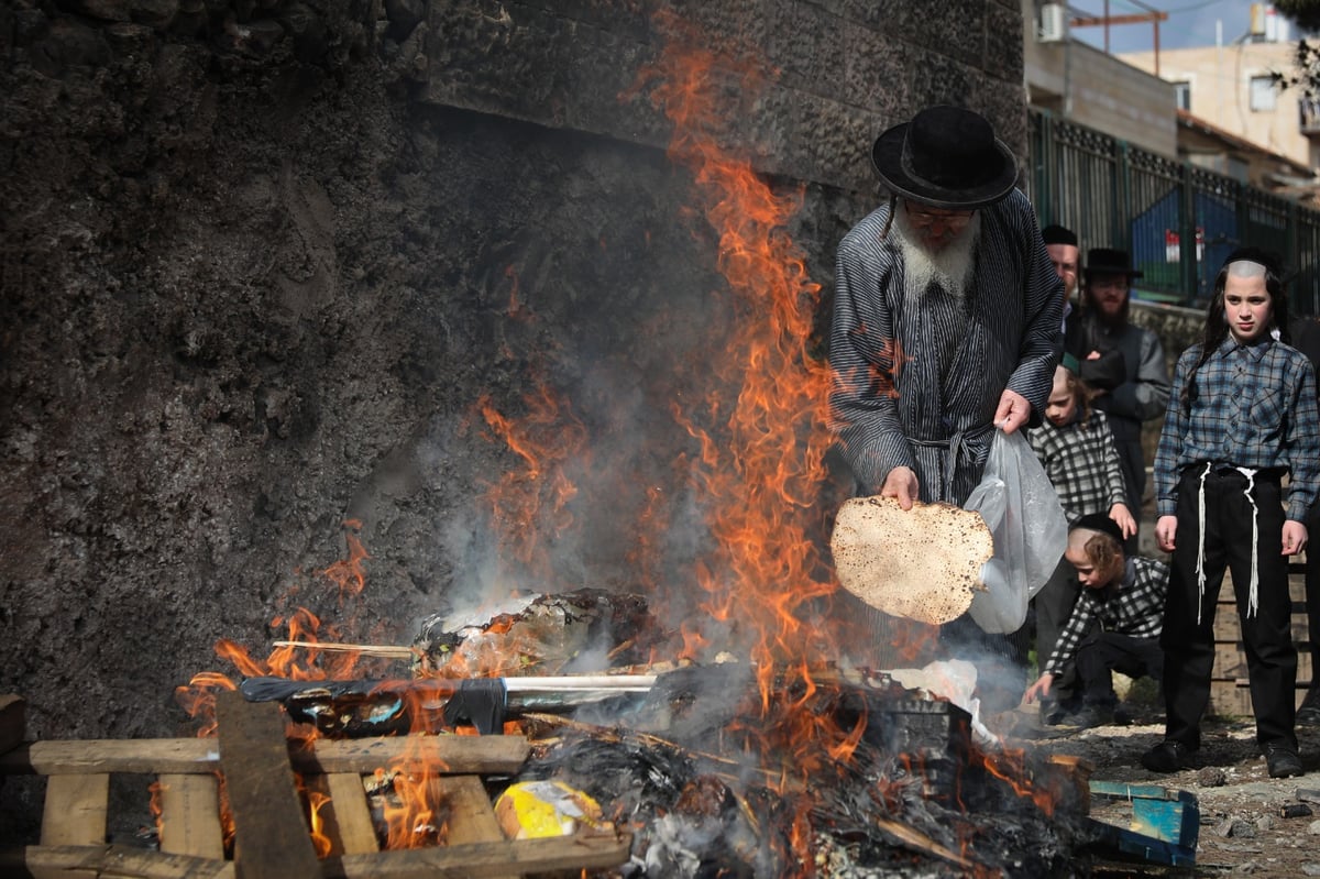 תיעוד מיוחד: מהמניינים ועד שריפת החמץ