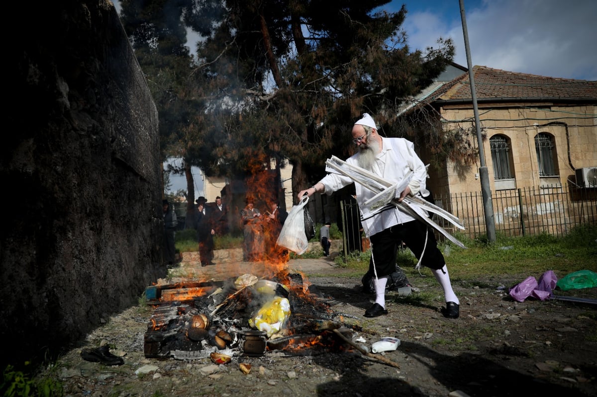 תיעוד מיוחד: מהמניינים ועד שריפת החמץ