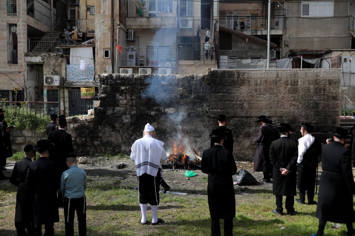 תיעוד מיוחד: מהמניינים ועד שריפת החמץ