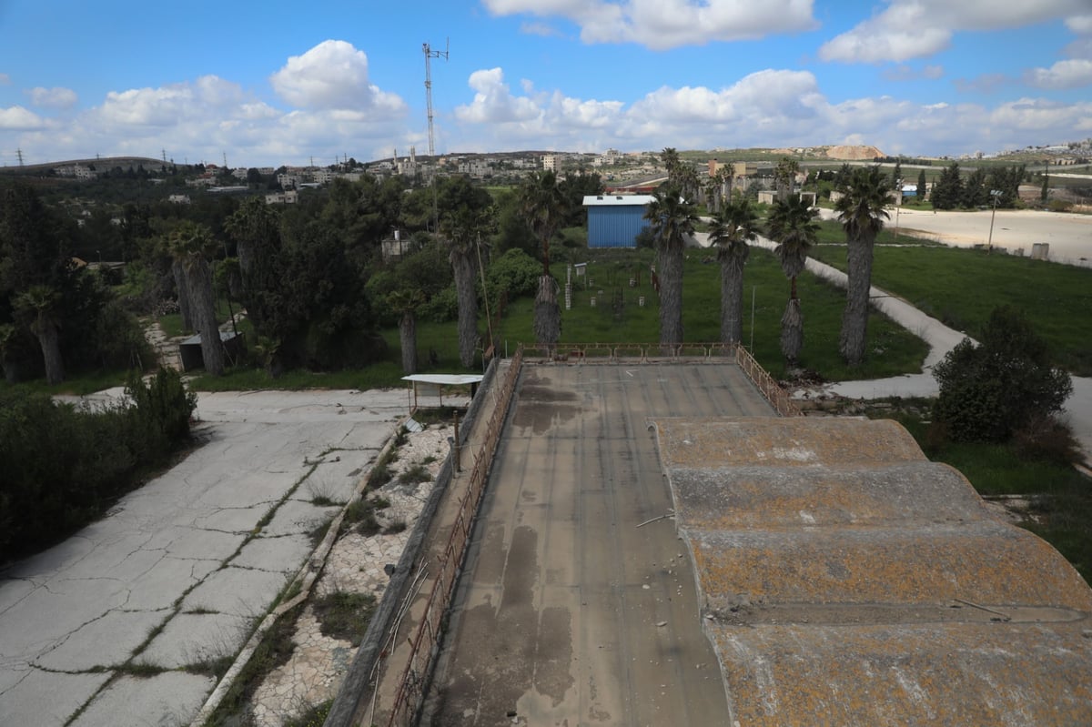 גלריה מיוחדת: שדה התעופה הנטוש של י-ם