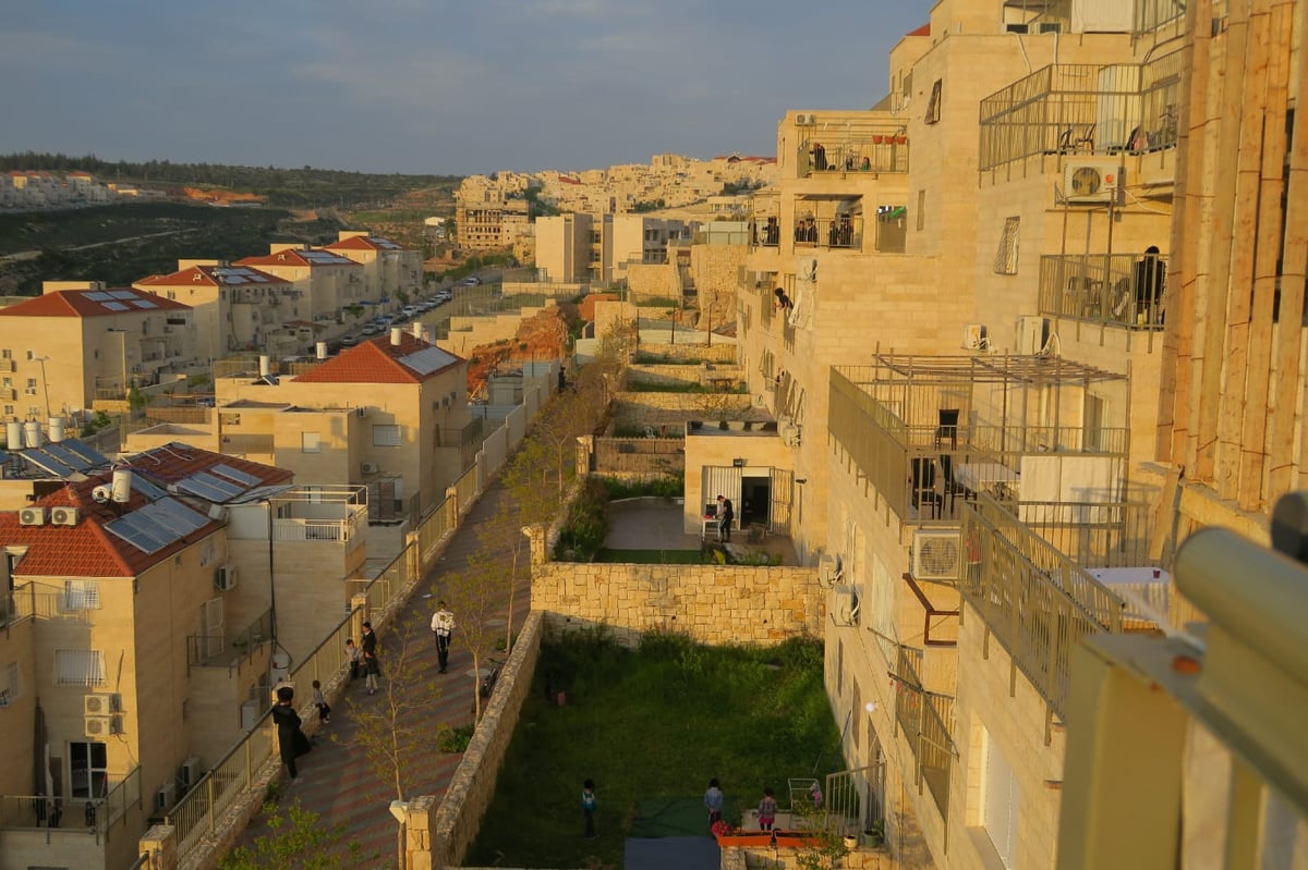 שיעור תורה במרפסות בביתר עילית • צפו