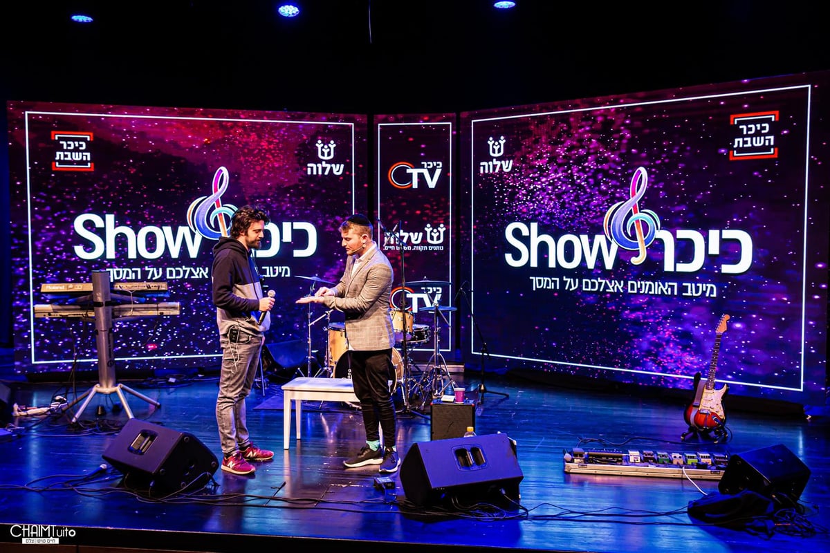 כיכר Show: המנטליסט מני הולנדר במופע