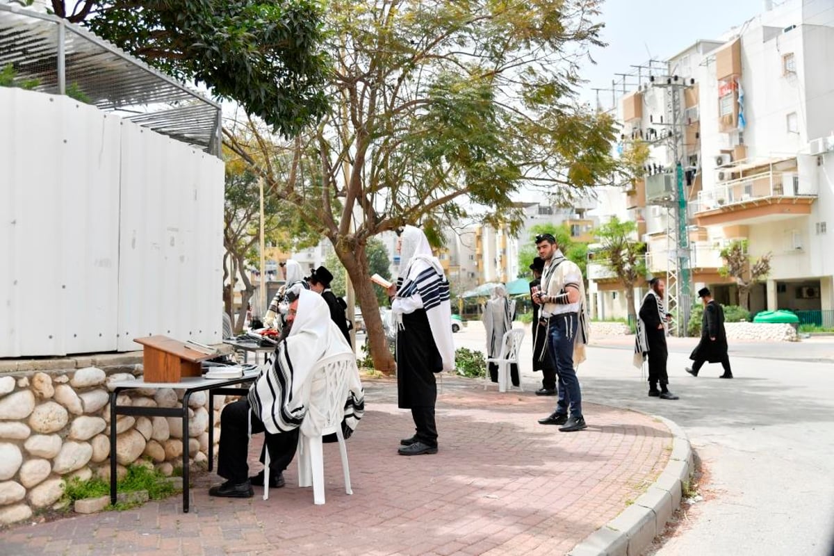 שגרת החיים של תושבי אשדוד החרדים בצל הקורונה - צפו