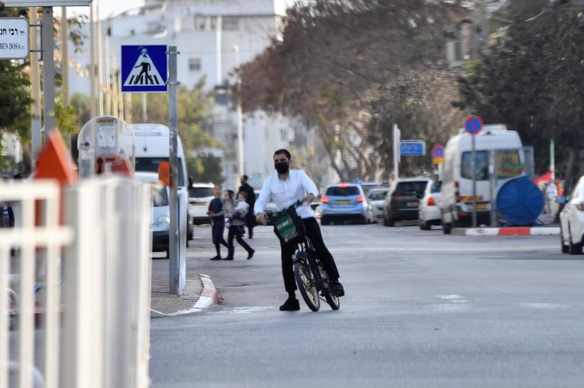 שגרת החיים של תושבי אשדוד החרדים בצל הקורונה - צפו