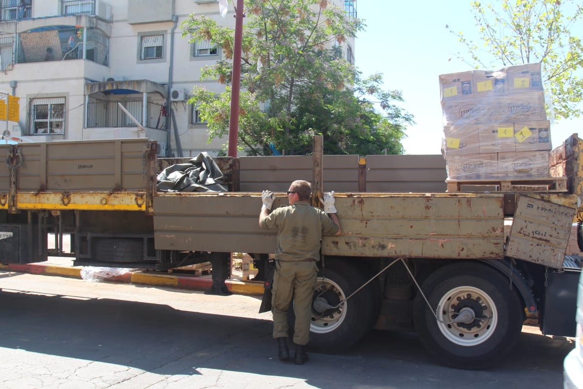 מודיעין עילית: משפחות התחננו לקבל אוכל, אך הוא נותר במתנ"ס