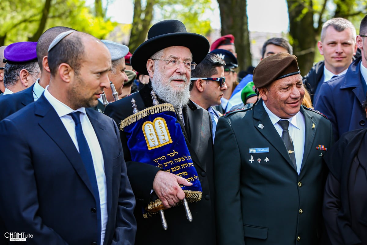 השקט שב'מצעד החיים' // הצלם חיים טויטו