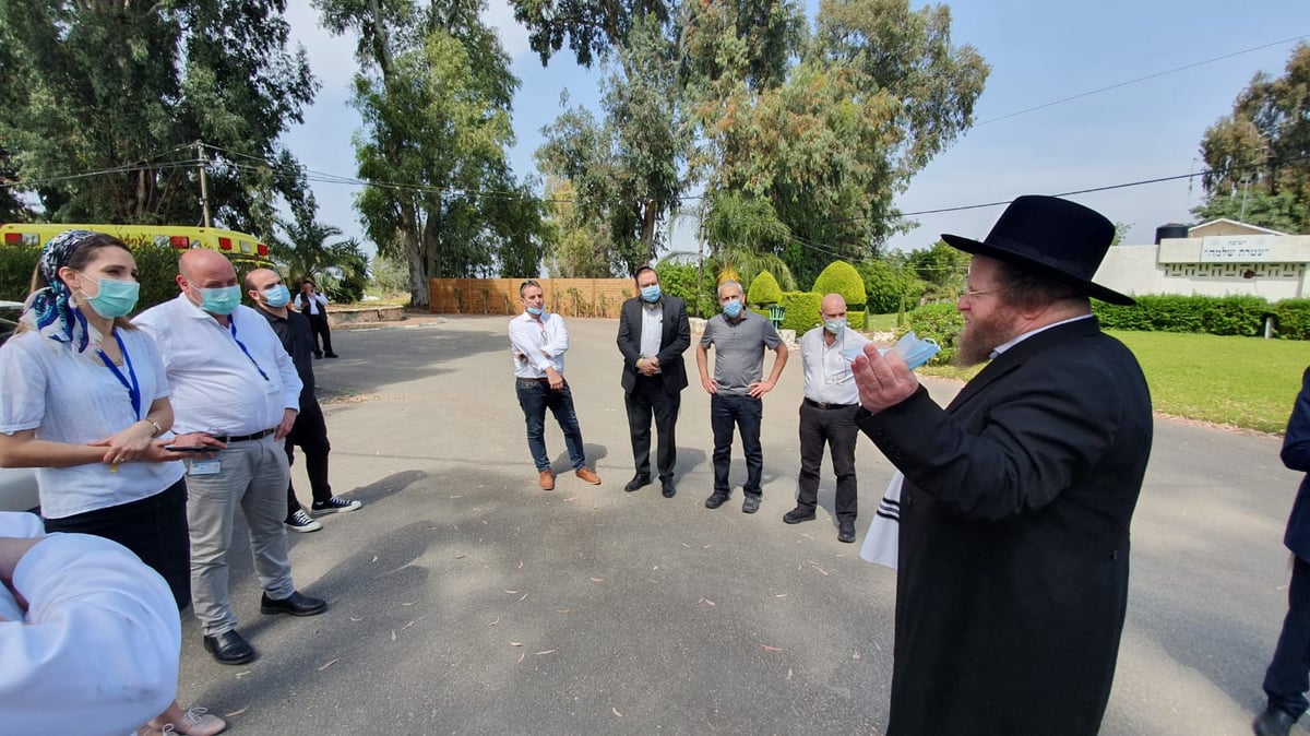 לקראת ה'זמן': בכירי משרד הבריאות סיירו ב'עטרת שלמה'