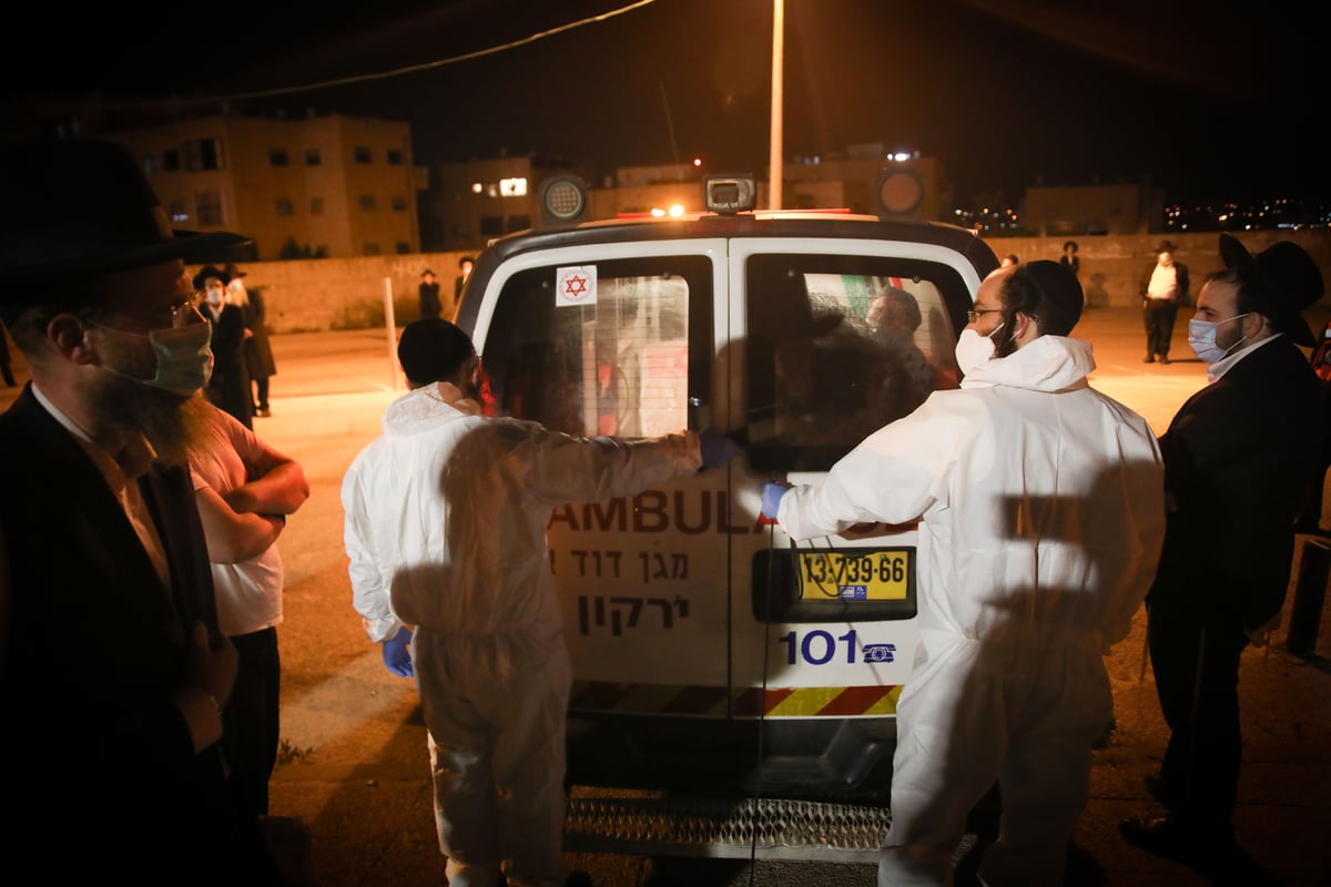 צפו: תיעוד הלווייתו של איש החסד הרב הבר