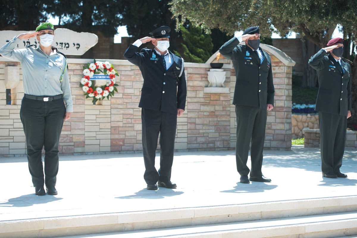 תיעוד: בתי העלמין הצבאיים ללא המשפחות