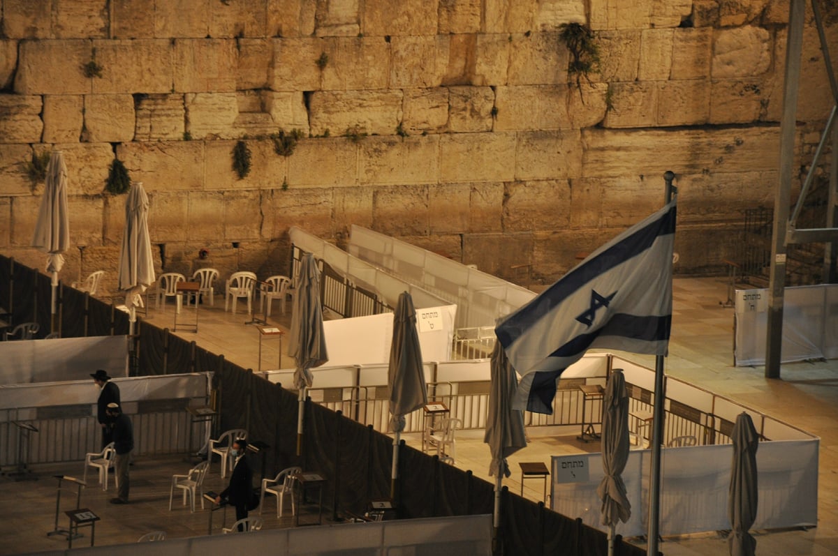 מניינים בודדים ו... ליצמן • תיעוד מהכותל המערבי