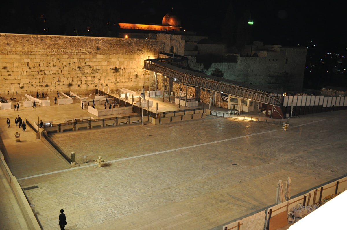 מניינים בודדים ו... ליצמן • תיעוד מהכותל המערבי