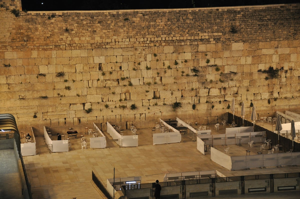 מניינים בודדים ו... ליצמן • תיעוד מהכותל המערבי