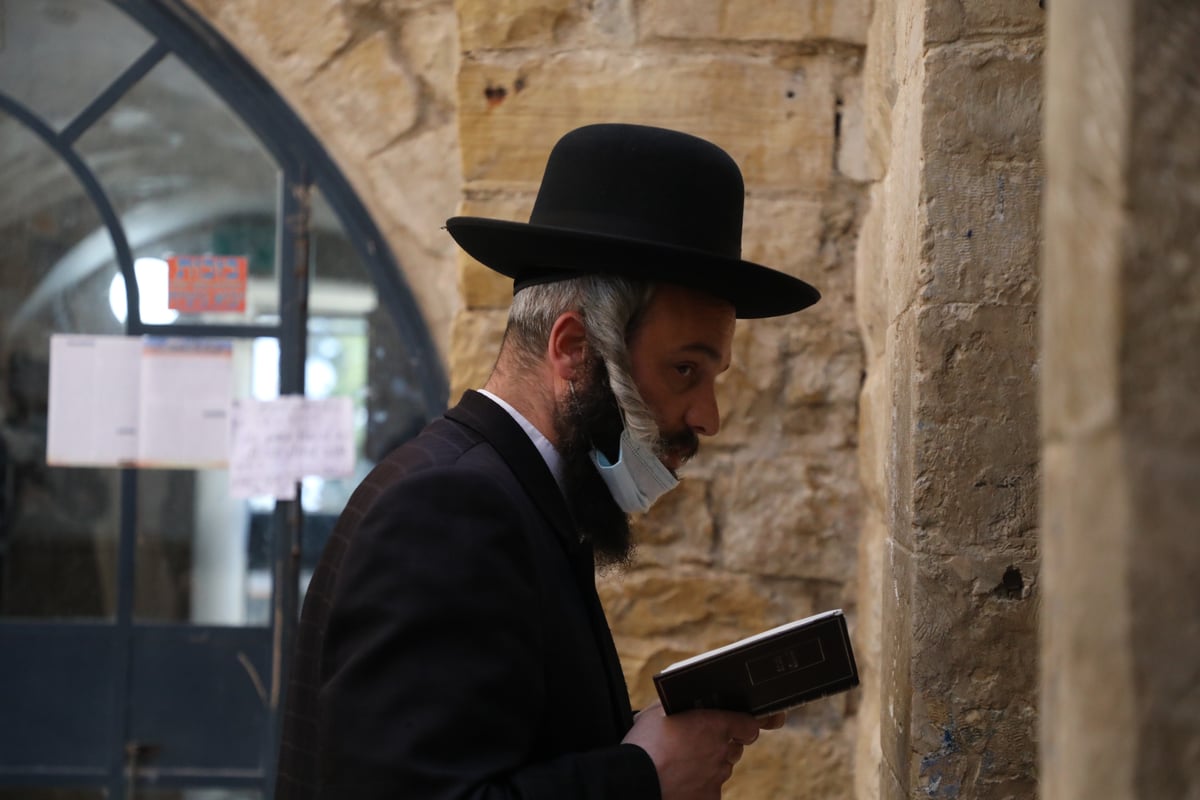 כך נראה ציון הרשב"י שעות לפני ההילולא