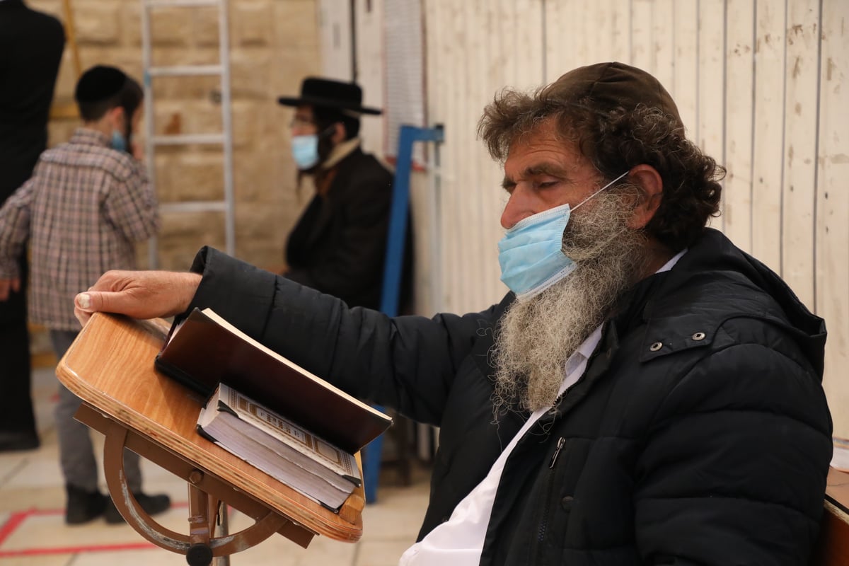 כך נראה ציון הרשב"י שעות לפני ההילולא