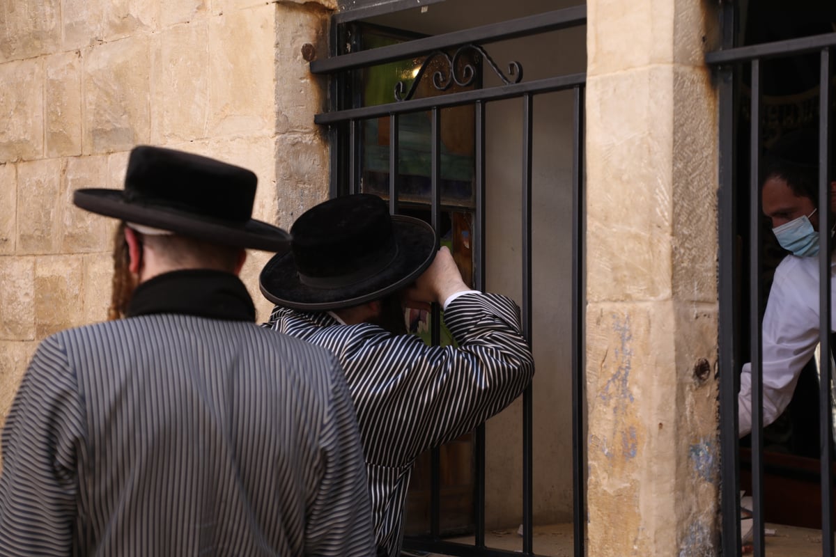 כך נראה ציון הרשב"י שעות לפני ההילולא