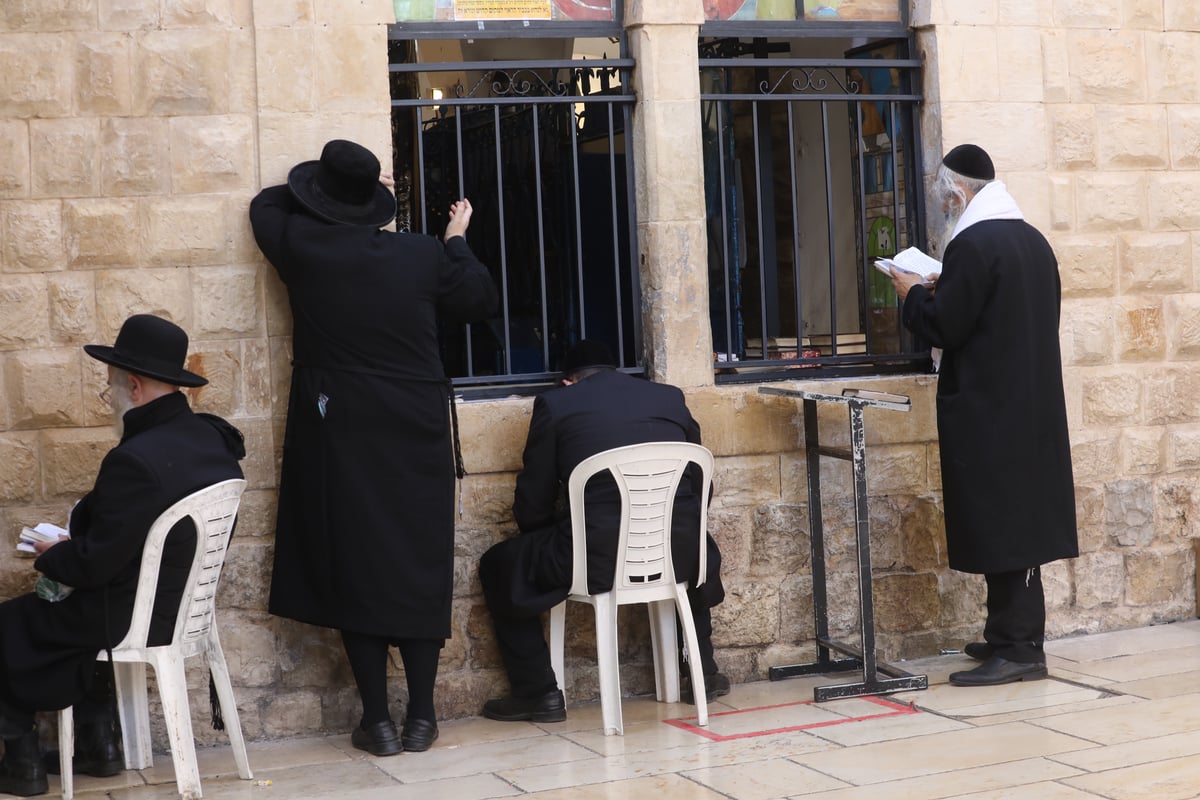 כך נראה ציון הרשב"י שעות לפני ההילולא