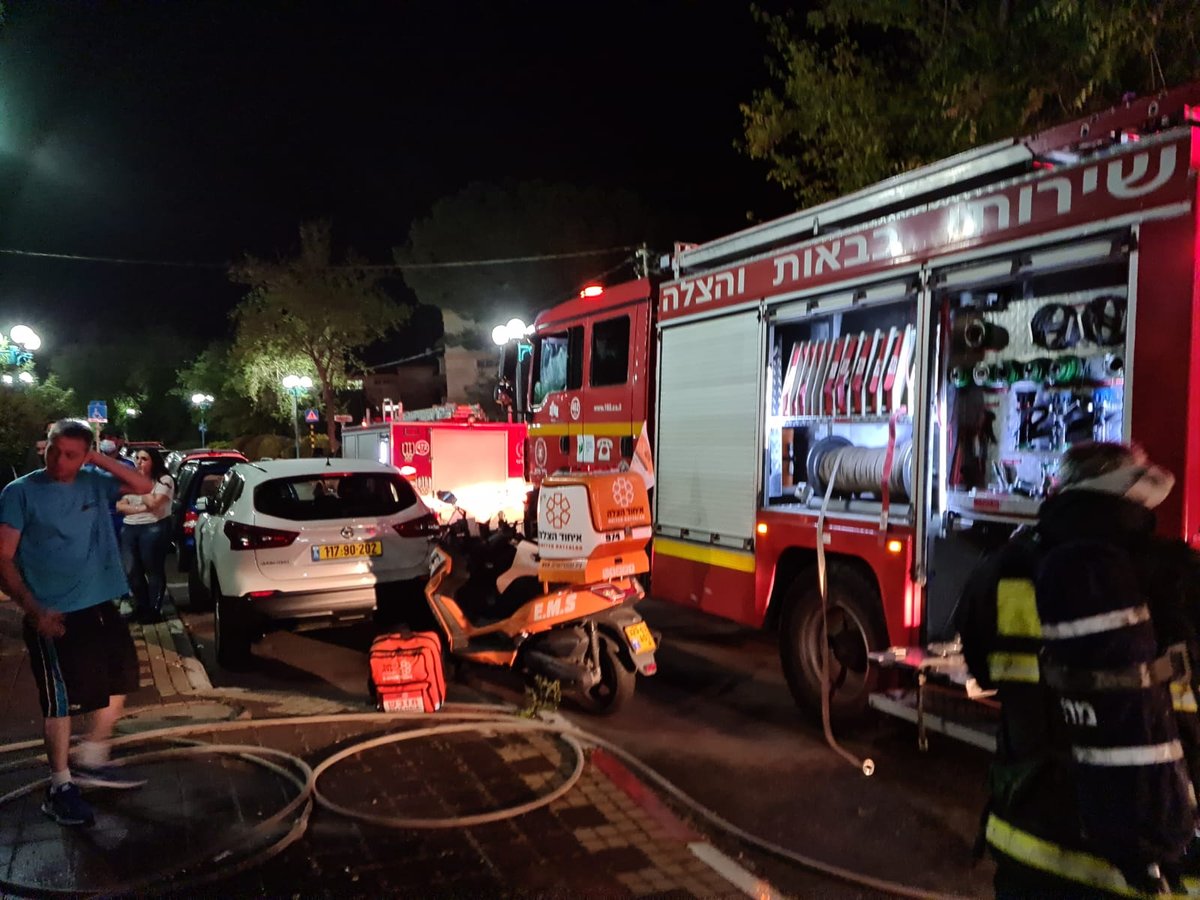 פחד: "איפה הכיבוי? אני פה עם תינוקת!" • האזינו