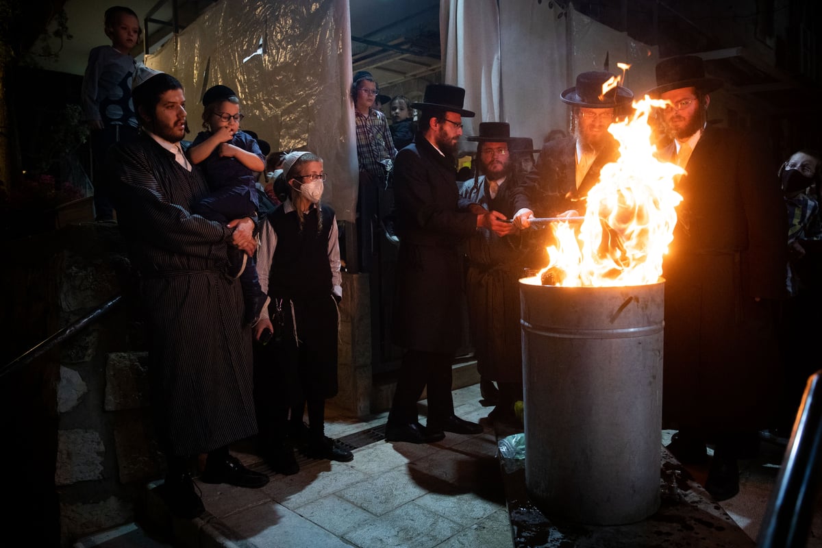 כך הדליקו מדורות ל"ג בעומר במאה שערים