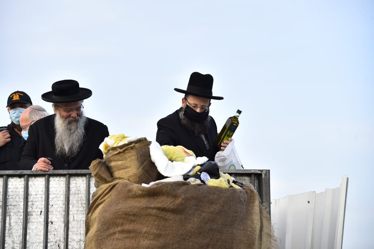 ההדלקה של האדמו"ר מבאיאן במירון • צפו