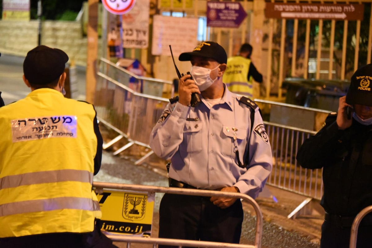 המשטרה פיזרה הדלקות ועצרה  כמה חוגגים