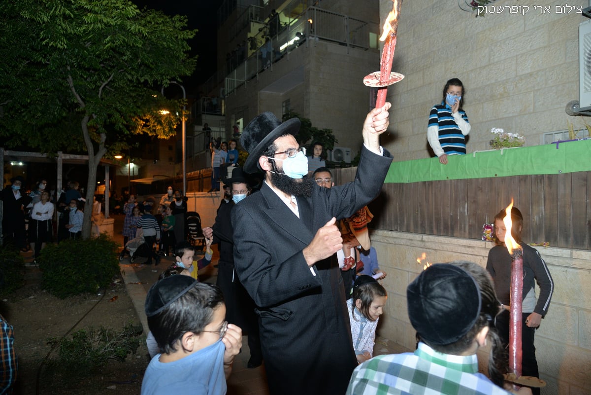 בחצרות ובחניונים: כך חגגו את הילולת רשב"י בביתר עילית