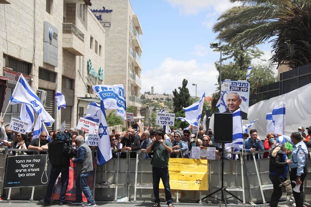 תם הדיון הראשון: נתניהו לא יתייצב בבית משפט עד הסוף