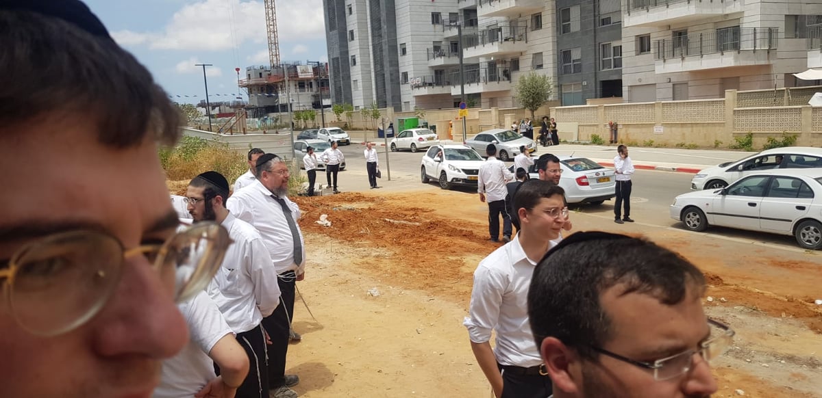 מהומה ב'אחיסמך': בית כנסת לא חוקי פונה