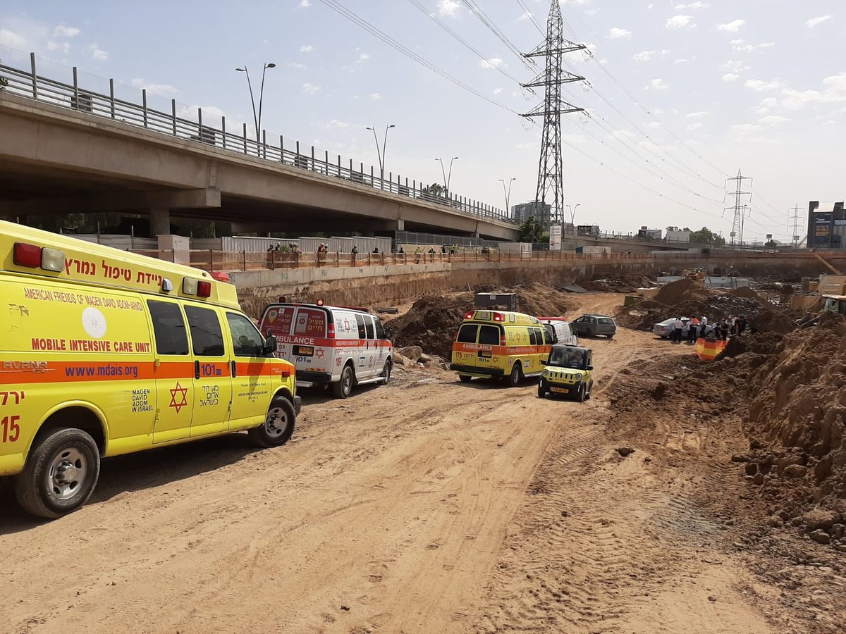 בני ברק: בן 30 נדרס למוות באתר בניה. צפו