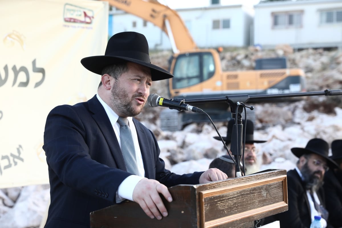 תל ציון: הנחת אבן פינה לישיבה לצעירים