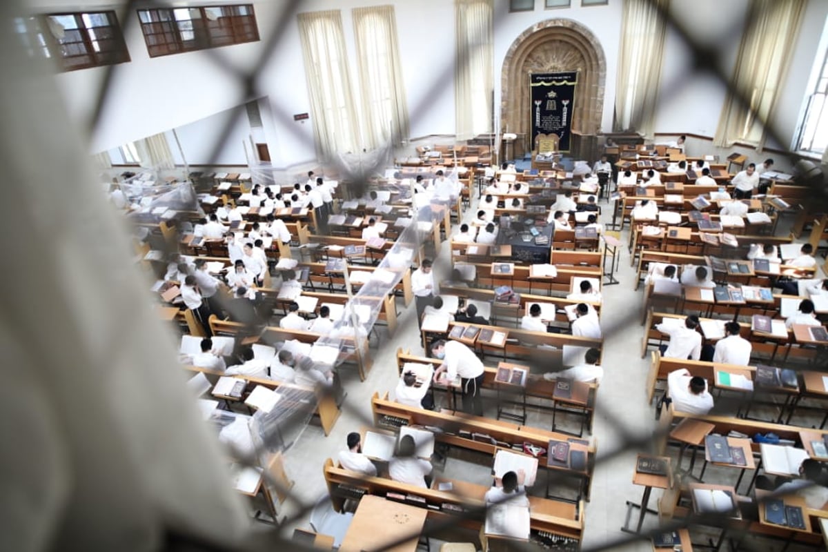 לראשונה: הגאון רבי דב לנדו יצא ל'שיעור כללי' • גלריה