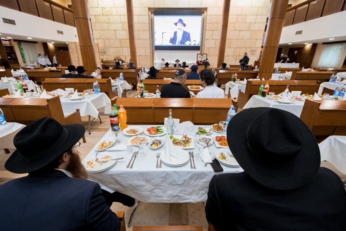 ג' תמוז: ההתוועדות המרכזית במוסקבה. צפו