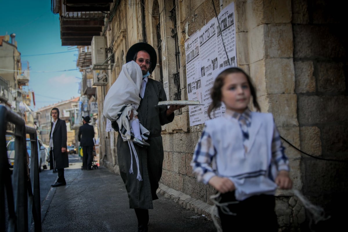 ילדי תולדות אהרן התחילו ללמוד א' ב' אצל האדמו"ר