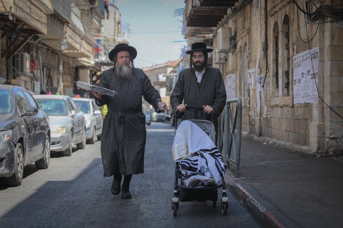 ילדי תולדות אהרן התחילו ללמוד א' ב' אצל האדמו"ר