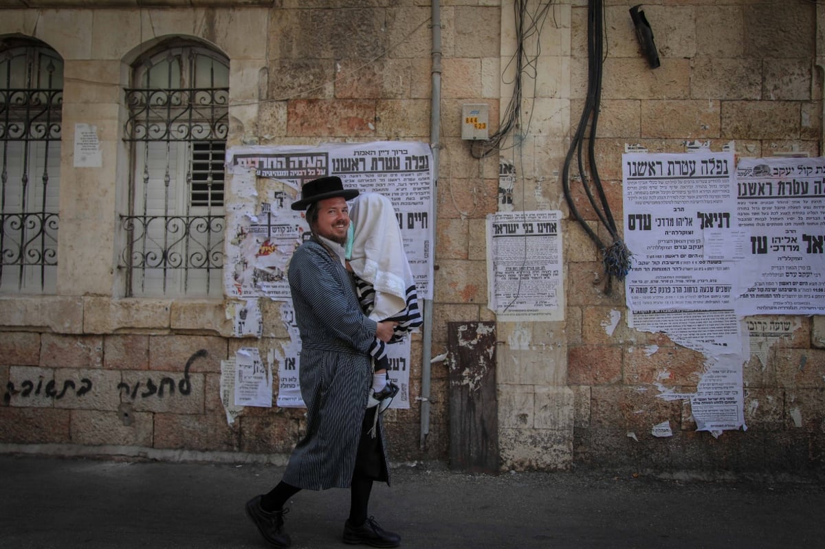 ילדי תולדות אהרן התחילו ללמוד א' ב' אצל האדמו"ר