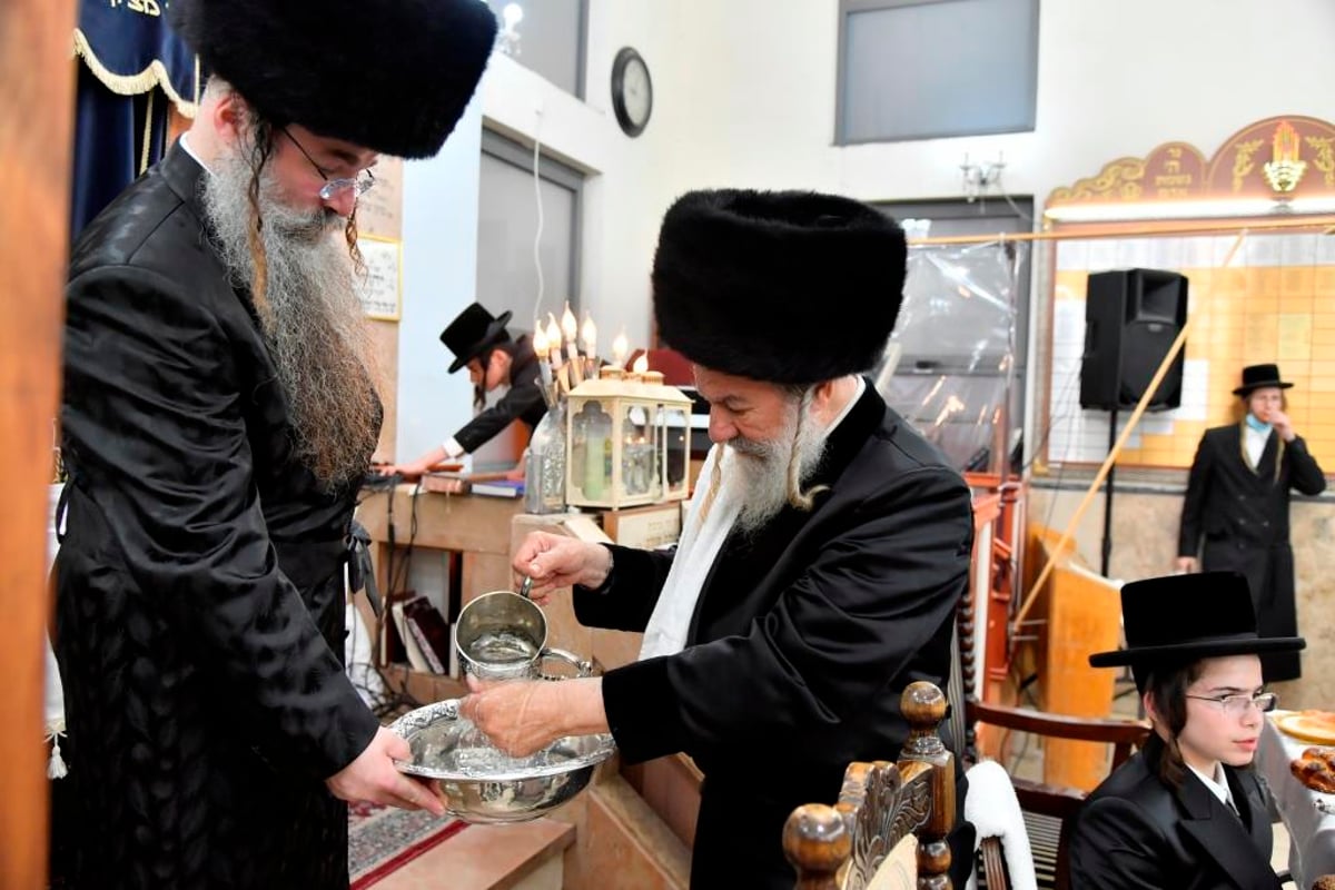 תיעוד: האדמו"ר מאשלג חגג בר מצווה לנכדו