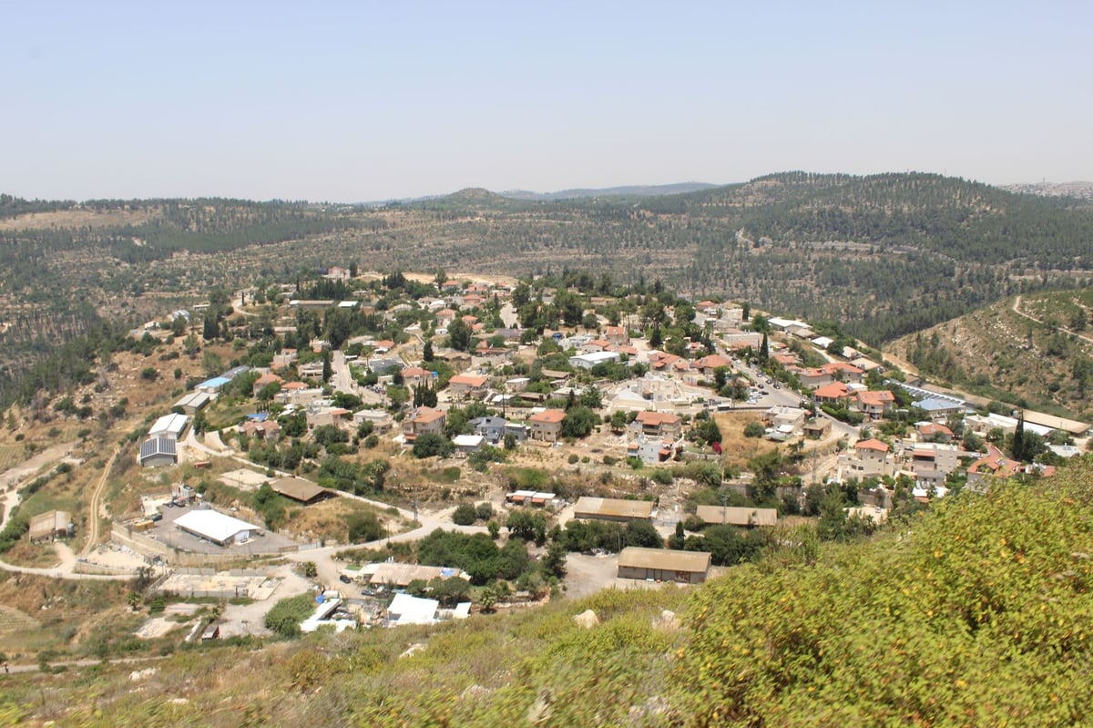 המושב על שם השליח שביטל אמונות טפלות