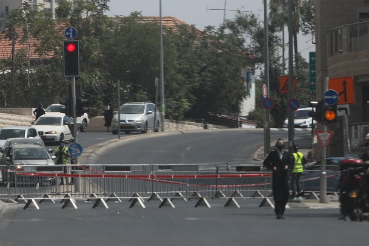 כך נראה תחילת הסגר בשכונות החרדיות