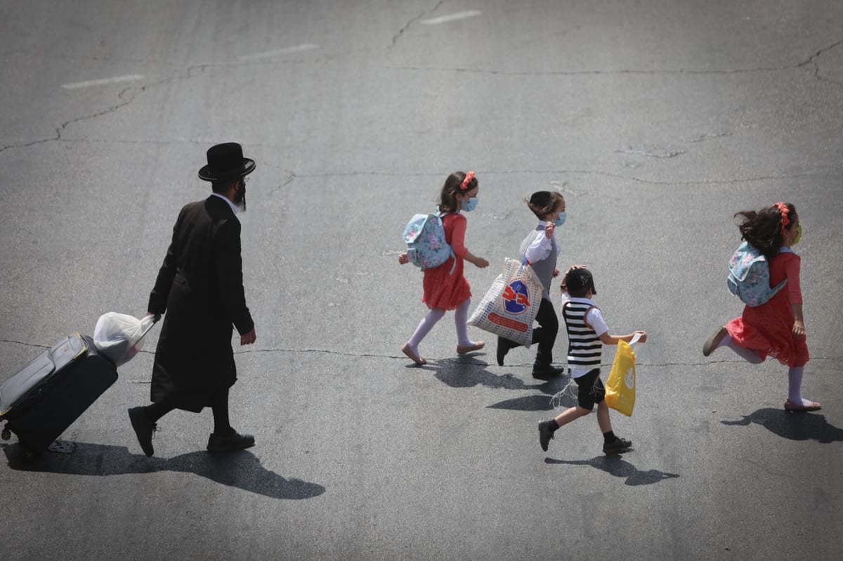 כך נראה תחילת הסגר בשכונות החרדיות