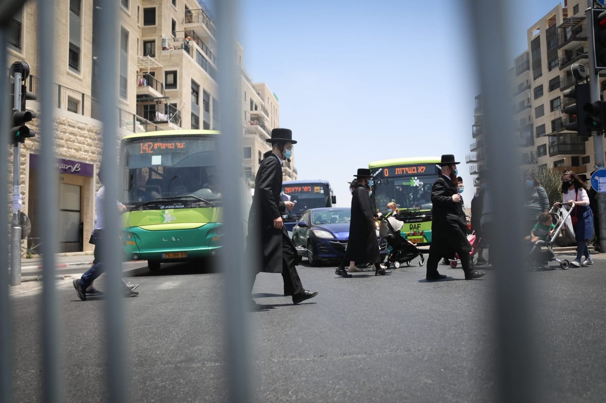 כך נראה תחילת הסגר בשכונות החרדיות