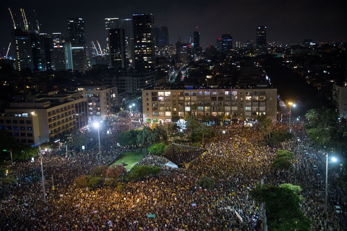 מאות חילונים התפרעו בתל אביב וגרמו נזקים; 19 נעצרו