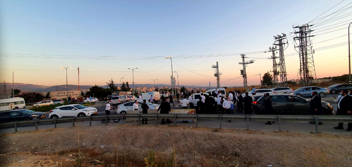 בזמן ההפגנה הודיעו: הסגר על ביתר יסתיים