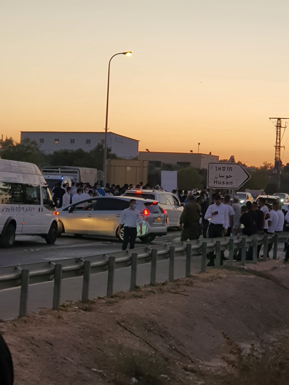 בזמן ההפגנה הודיעו: הסגר על ביתר יסתיים