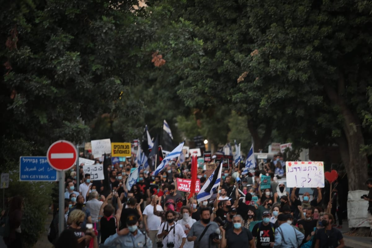 המחאה בירושלים; שישה נעצרו בעימותים עם המשטרה