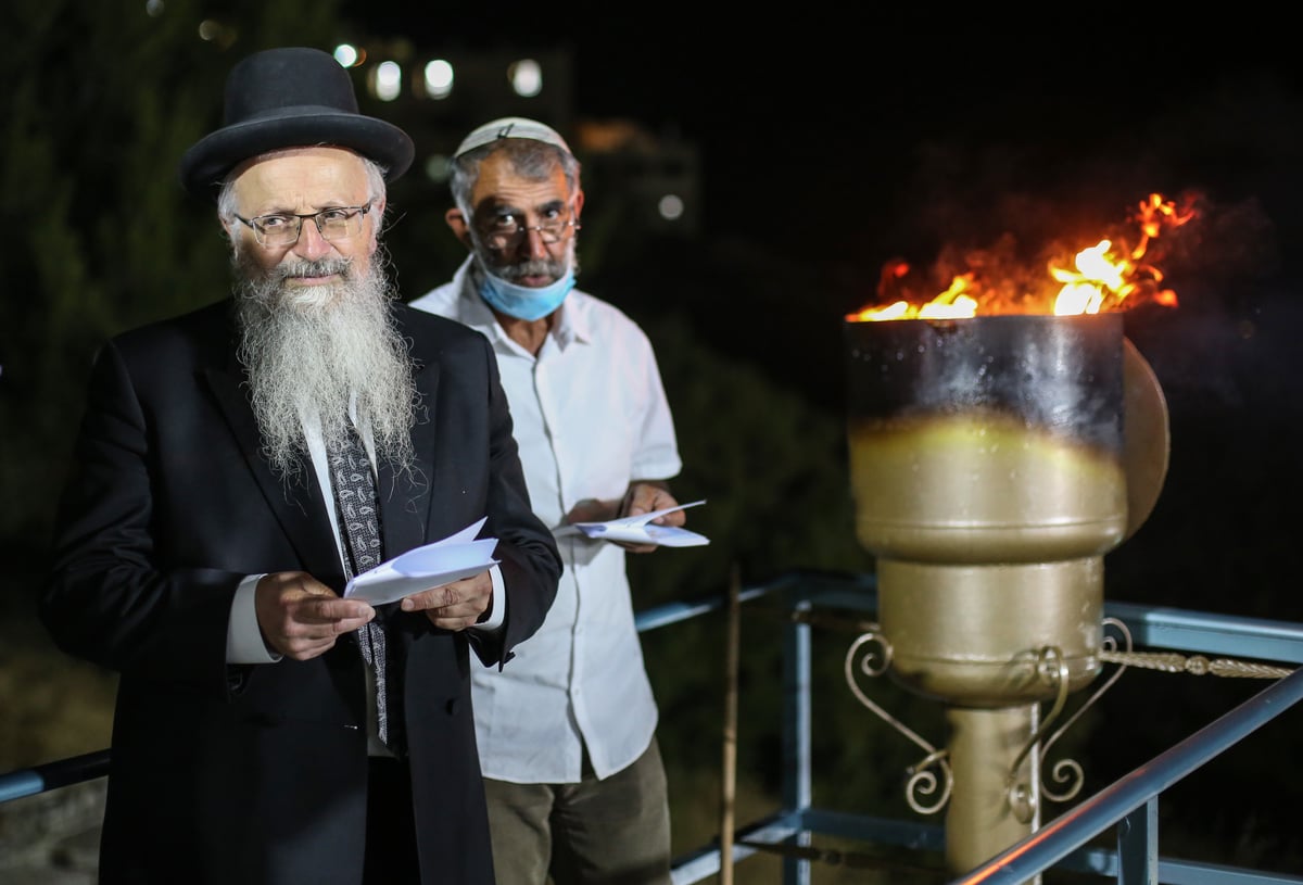 המונים בציון האר"י הקדוש בצפת • תיעוד