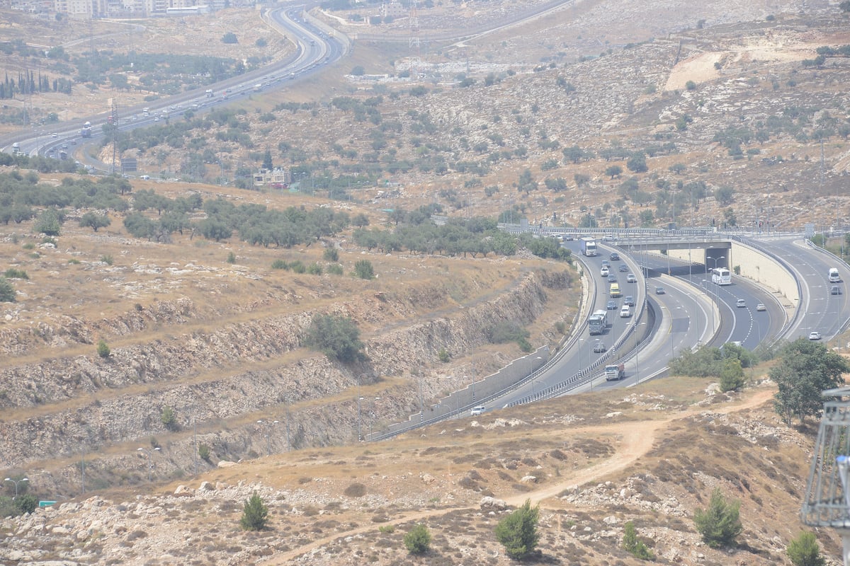 יום שרבי במיוחד בשכונת רמת שלמה • צפו