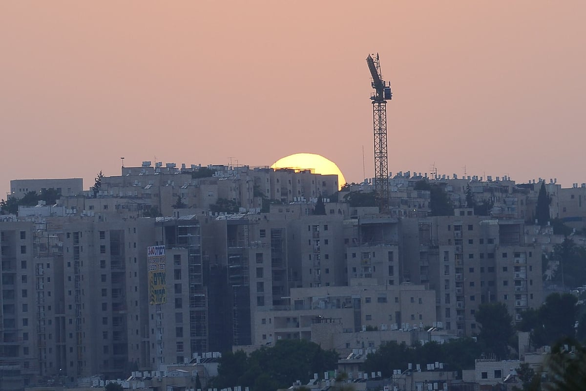 יום שרבי במיוחד בשכונת רמת שלמה • צפו