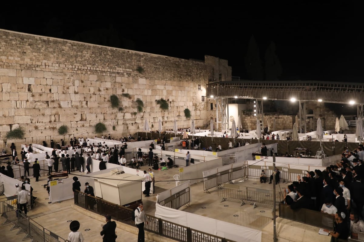 צפו: ליל תשעה באב בכותל, בצל הקורונה