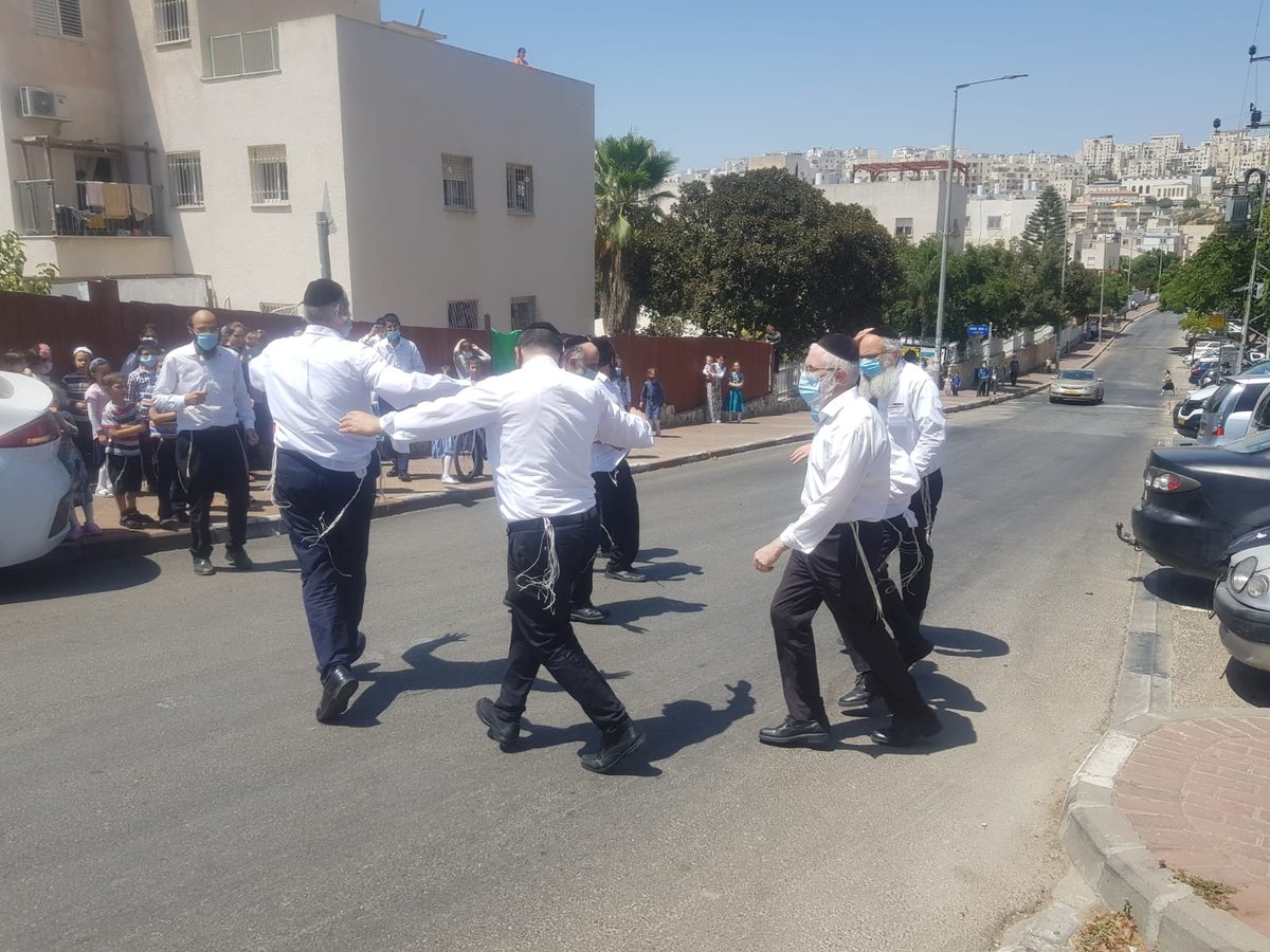 כך העצב של חתן בר המצווה המבודד הפך לשמחה